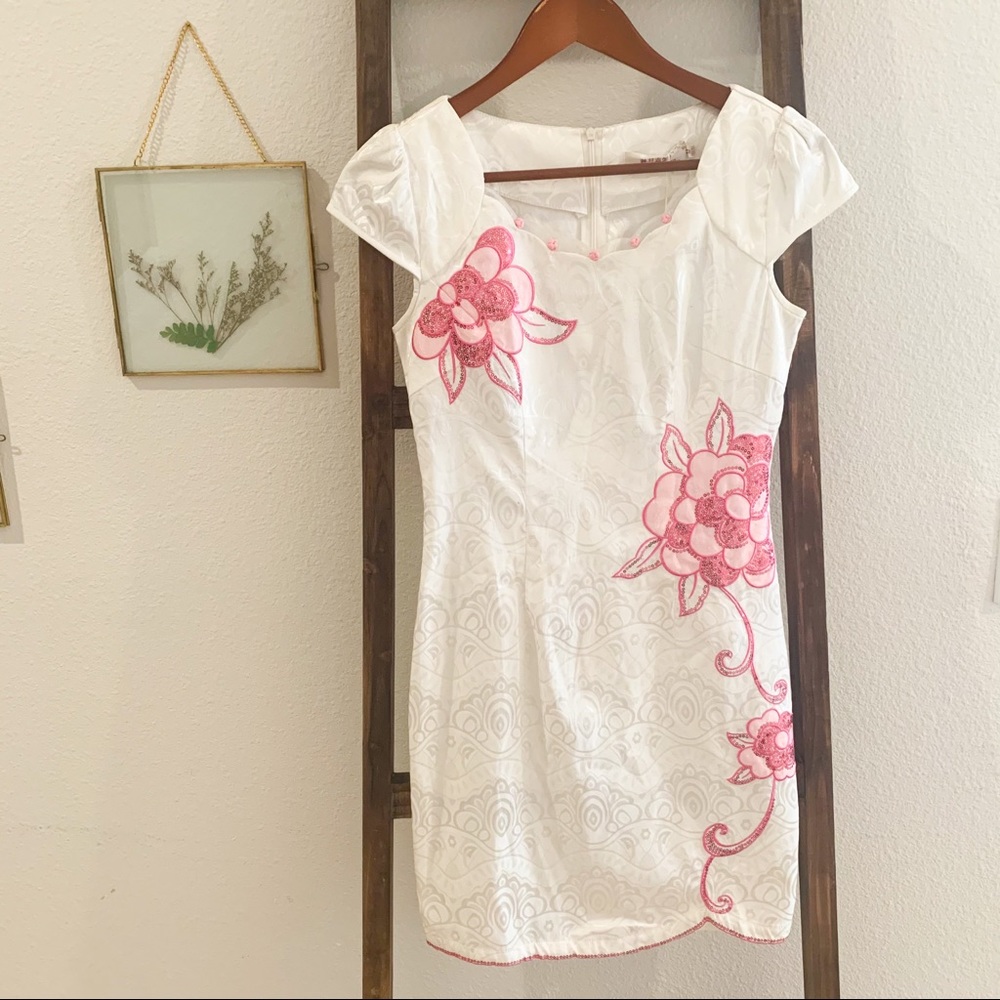 S/M Oriental Floral Dress